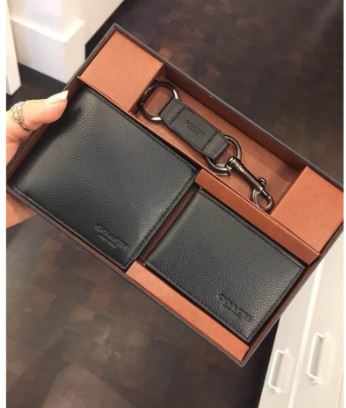 กระเป๋าสตางค์ผู้ชาย+พวงกุญแจ เซ็ทสุดคุ้ม มาพร้อมกล่อง Coach ของแท้